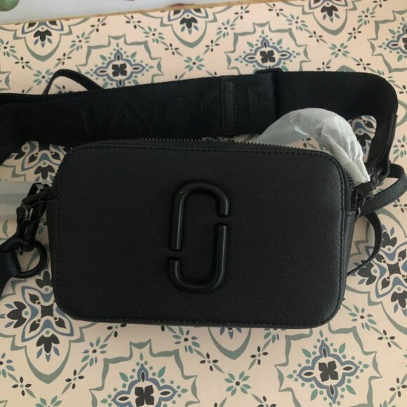 Marc Jacobs Black Crossbody Bag - Picture 1 of 6
